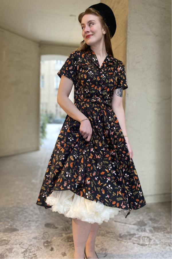 Collectif Caterina skjortekjole Woodland sort