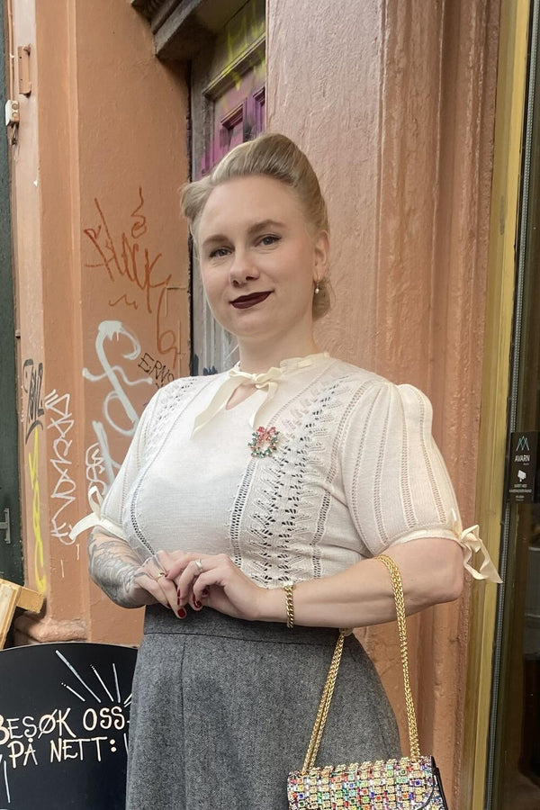 Emmy Topp Coquette Keyhole ivory