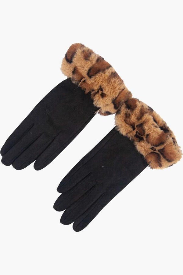 Sorte hansker med leopard fuskepels– retro stil fra Manillusion, Oslo.