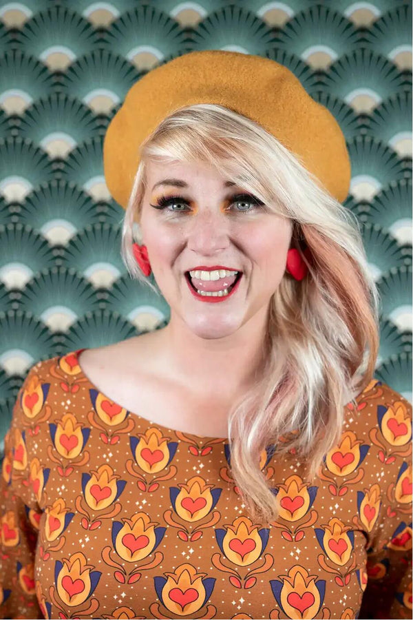 Margot Alpelue Golden Curry